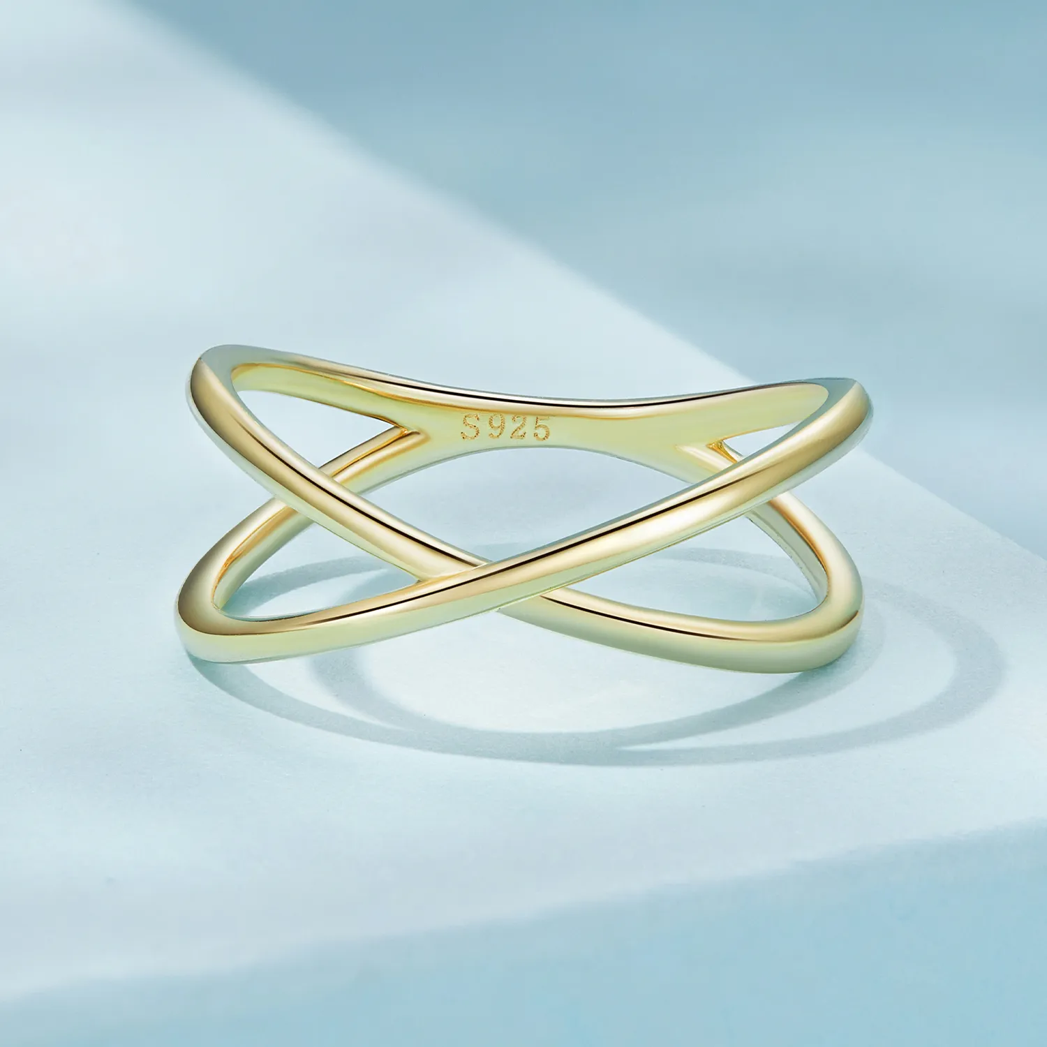 Inel Pandora stil placat cu aur în formă de cruce - SCR543-B