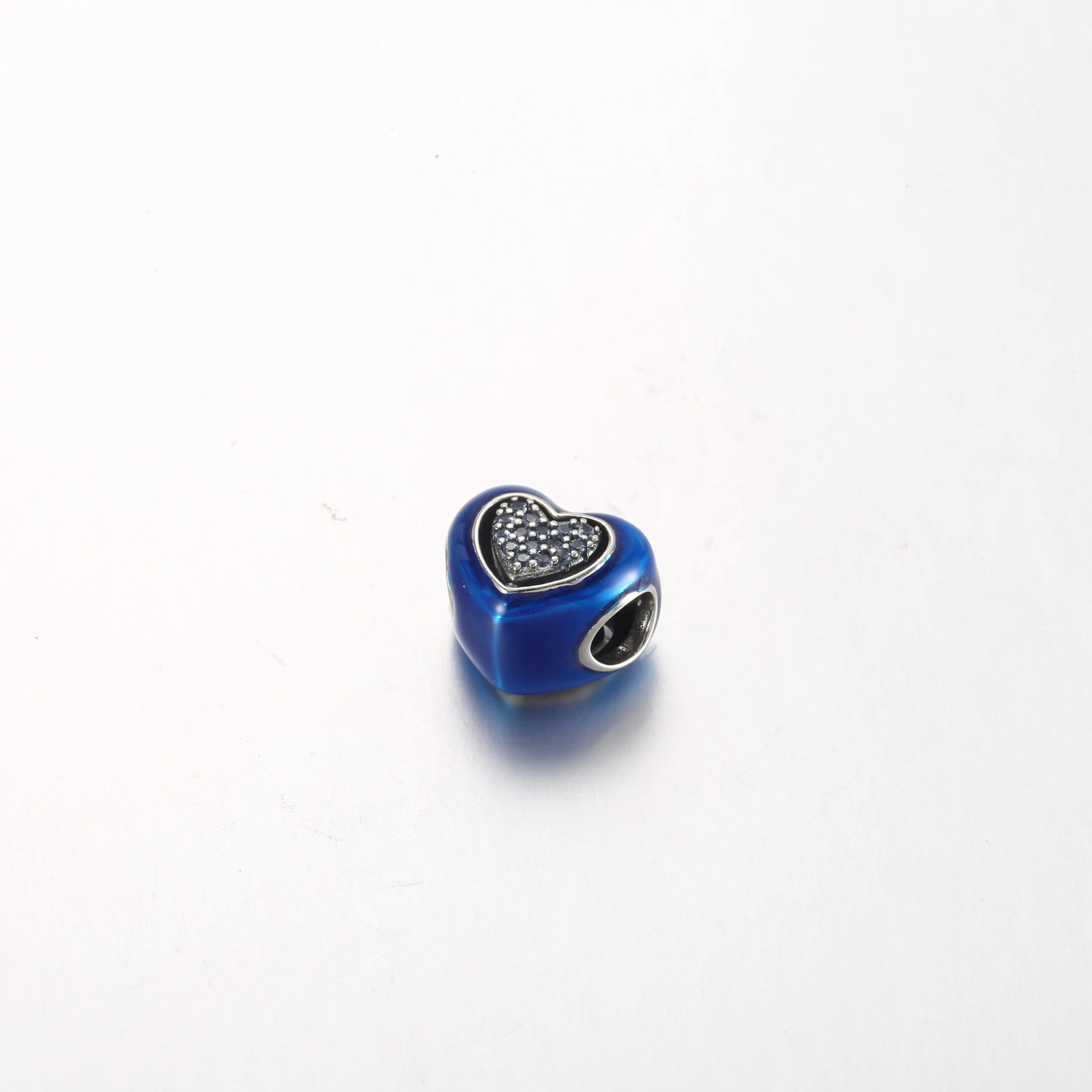 Pandantivul Pandora cu Inimă Albastră Rotativă - 792750C01