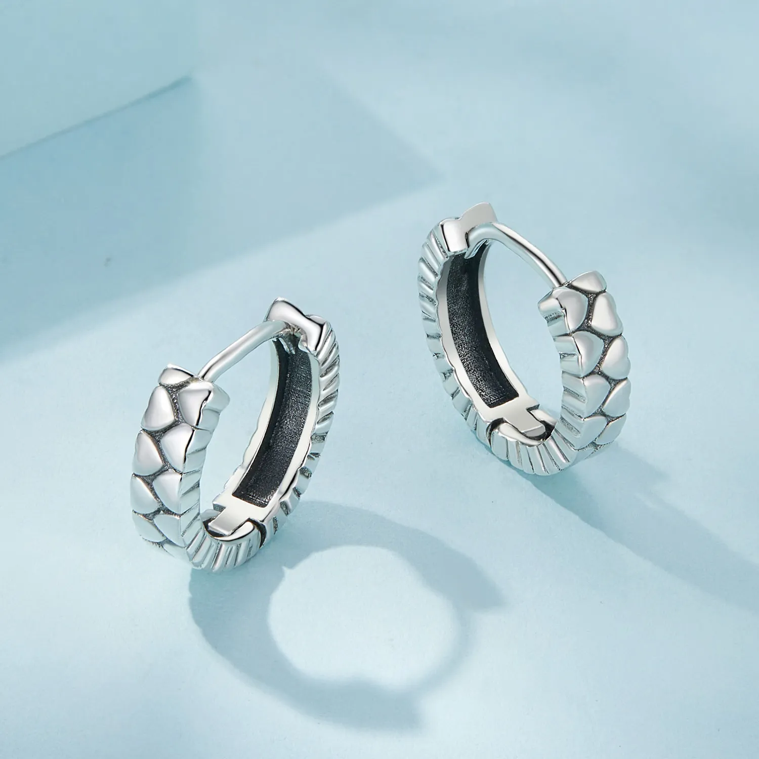 Cercei cu inel în formă de inimă stil Pandora - SCE1653