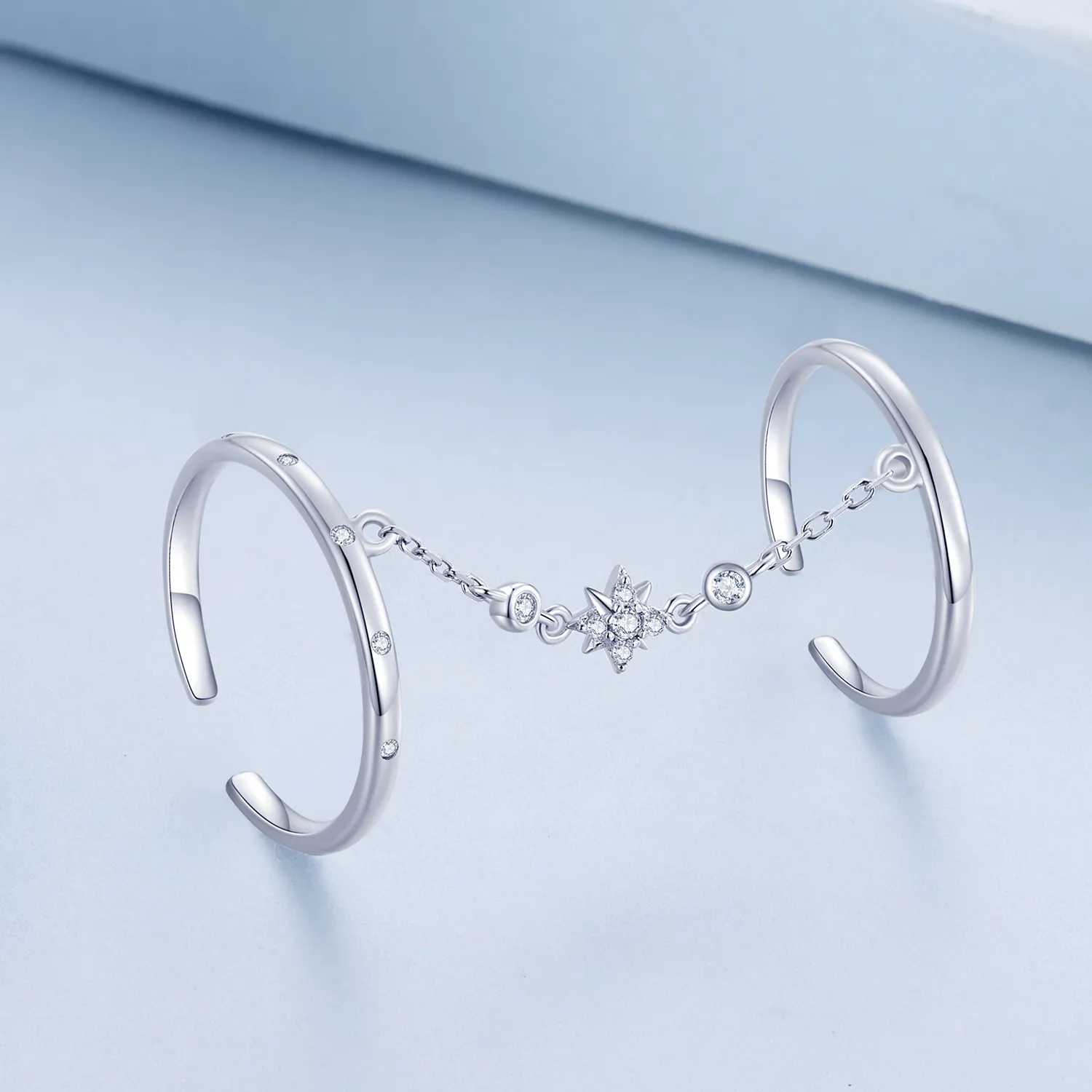 Inel deschis cu două inele în lanț în stilul Pandora - BSR405