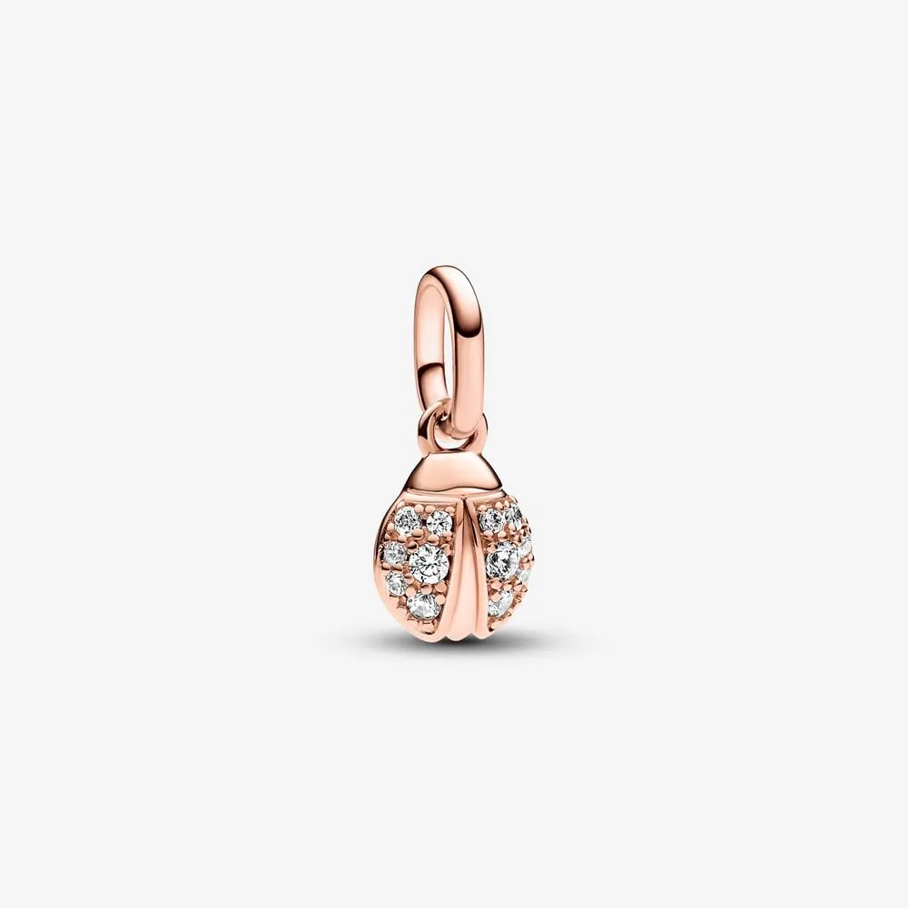 mini talisman de tip pandantiv cu buburuză norocoasă pandora me 783043c01