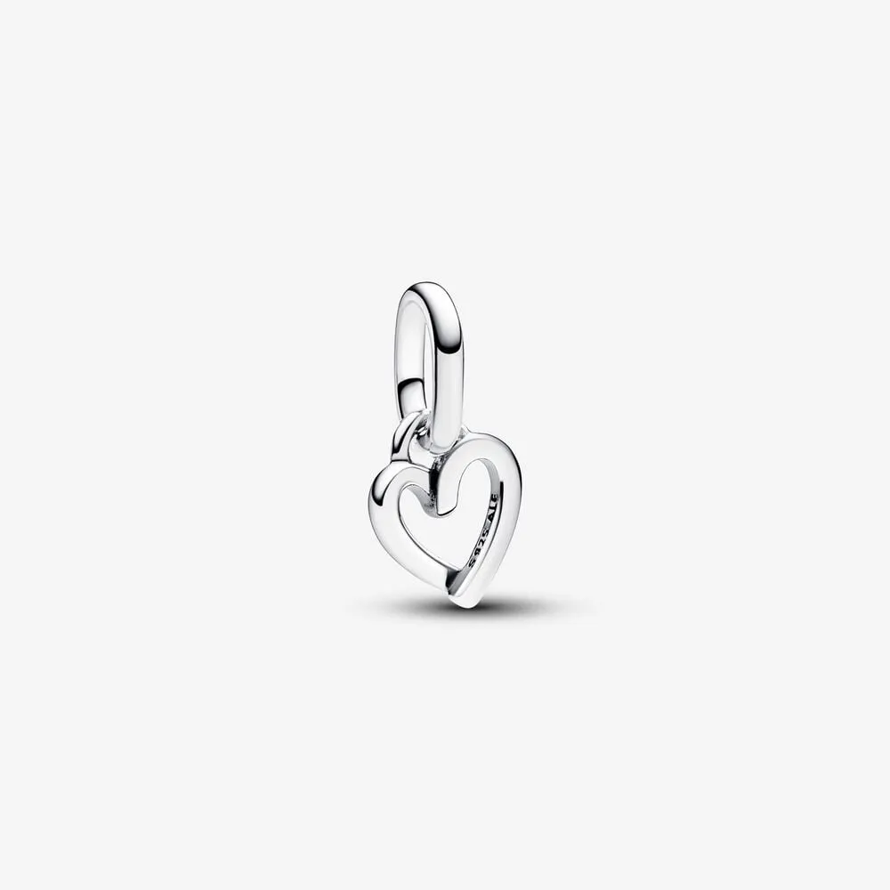 mini talisman de tip pandantiv cu inimioară în stil liber pandora me 793048c00