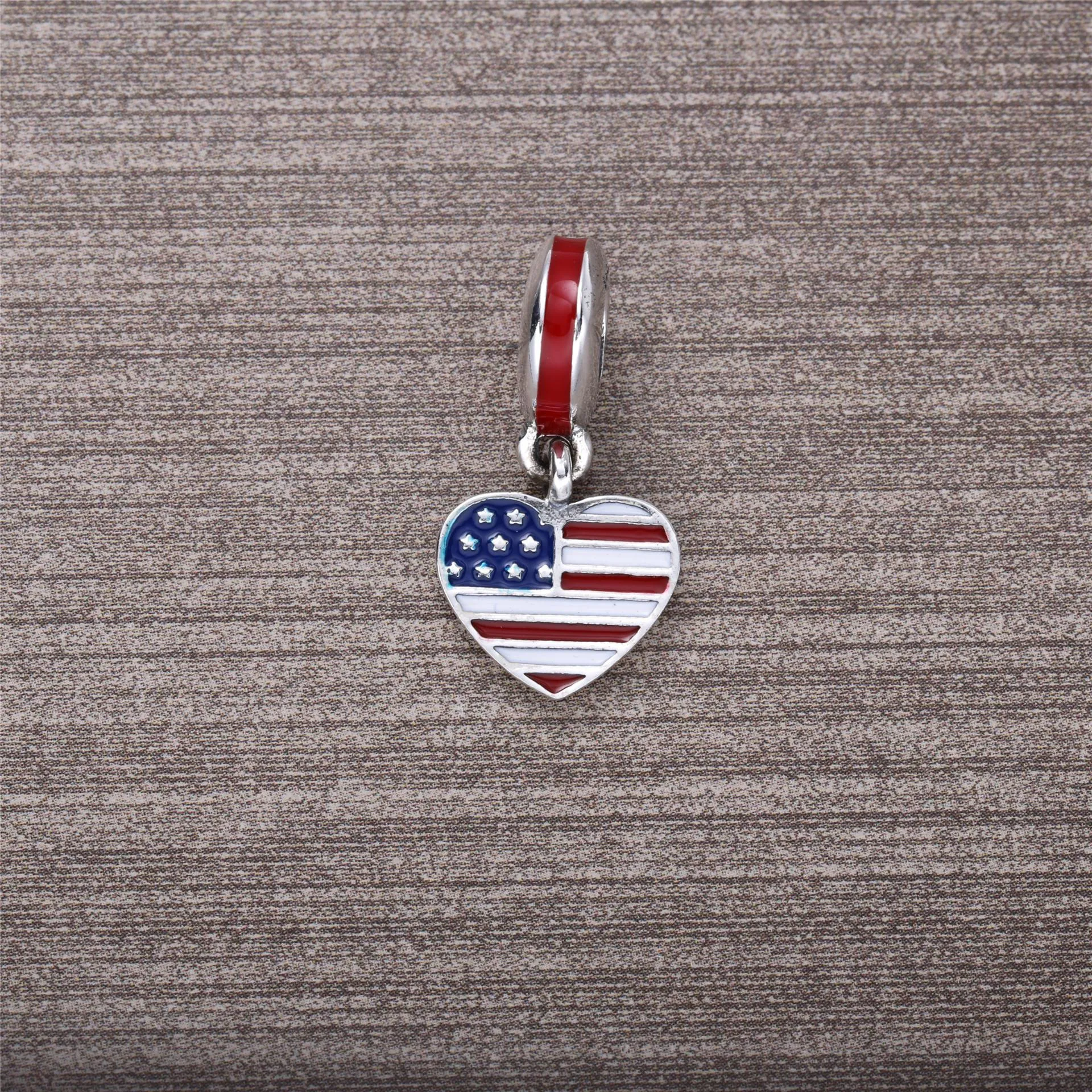 Pandantiv Inimă cu steagul SUA - 791548ENMX - Talismane PANDORA