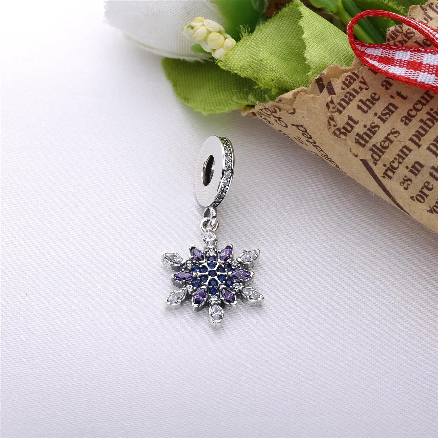 Snowflake silver dangle with clear cubic zirconia 791761nblmx