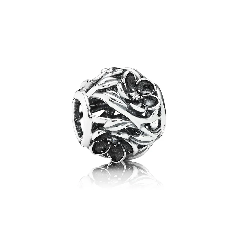 talisman dantelat floare mistică pandora