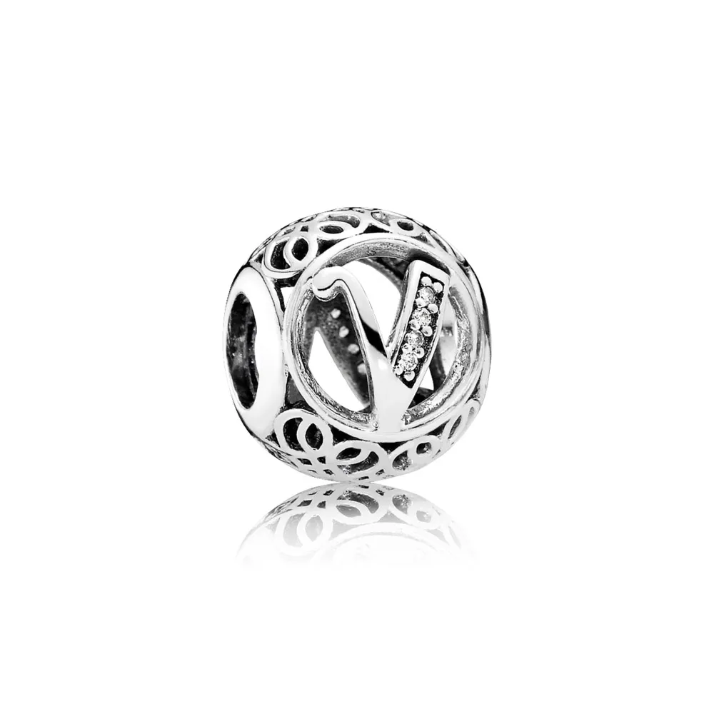 v vintage pandora