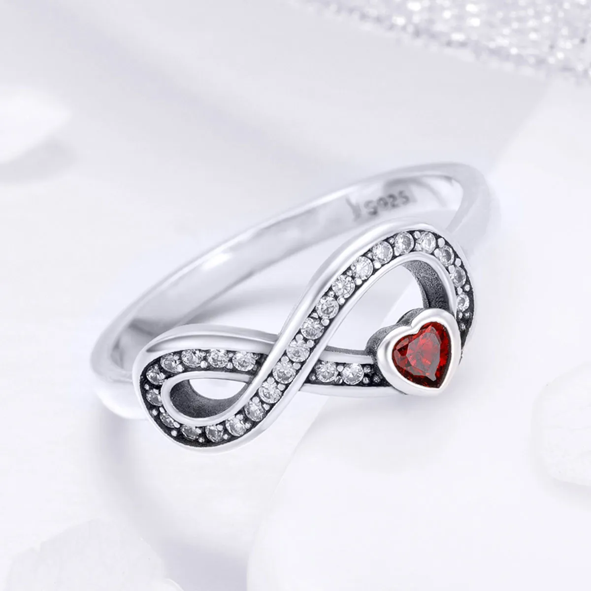 Inel Tip Pandora cu Inima Durabilă din argint - SCR415