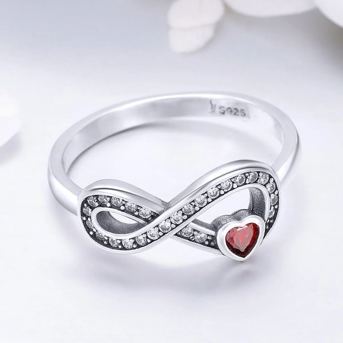 Inel Tip Pandora cu Inima Durabilă din argint - SCR415